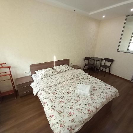 Smart Apartments Drahomanova 2А Kiev Eksteriør billede