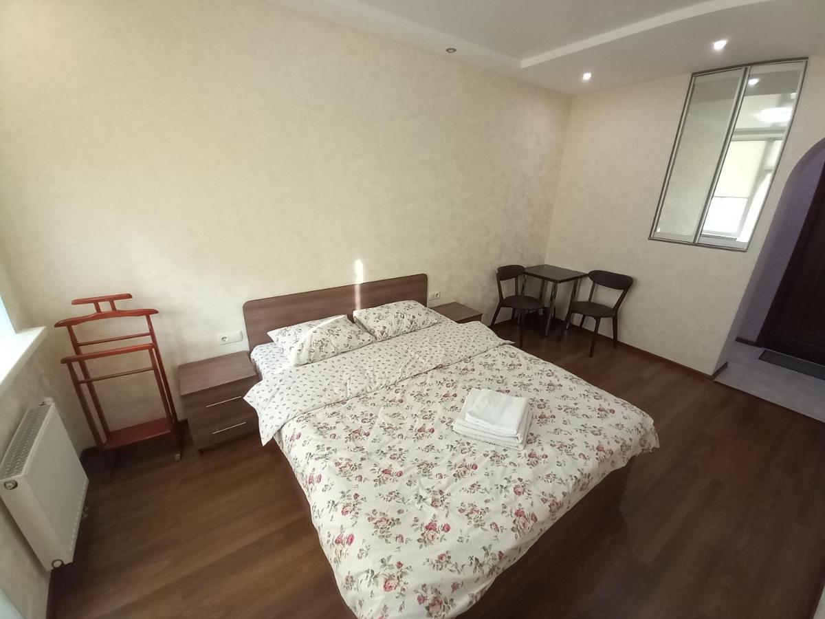 Smart Apartments Drahomanova 2А Kiev Eksteriør billede