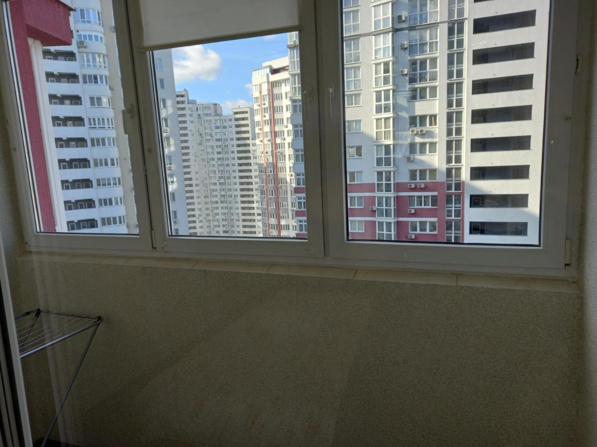Smart Apartments Drahomanova 2А Kiev Eksteriør billede