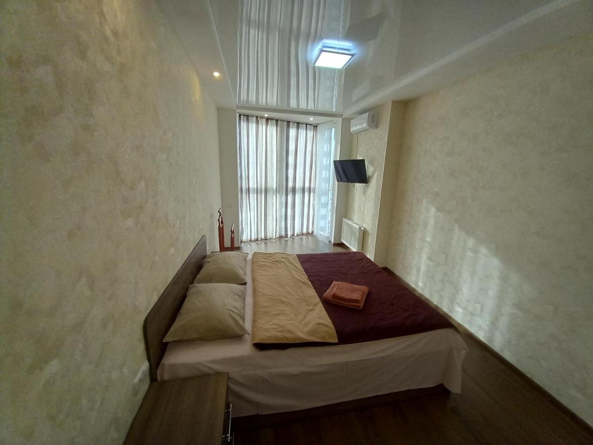 Smart Apartments Drahomanova 2А Kiev Eksteriør billede