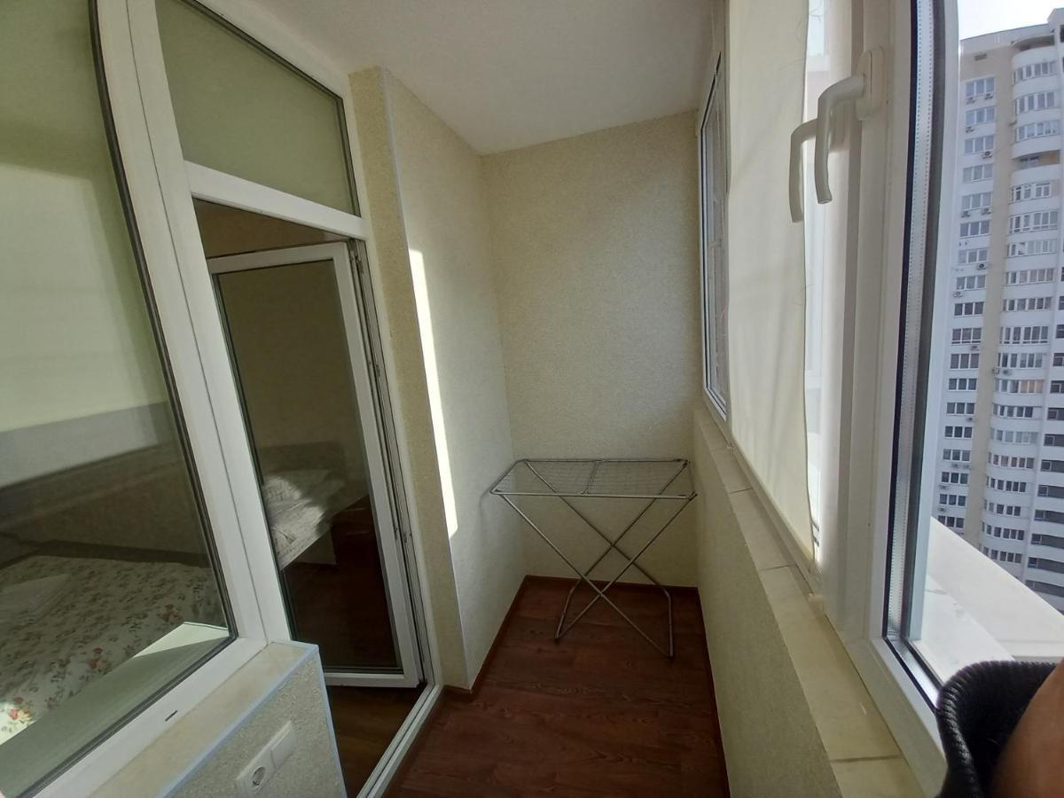 Smart Apartments Drahomanova 2А Kiev Eksteriør billede