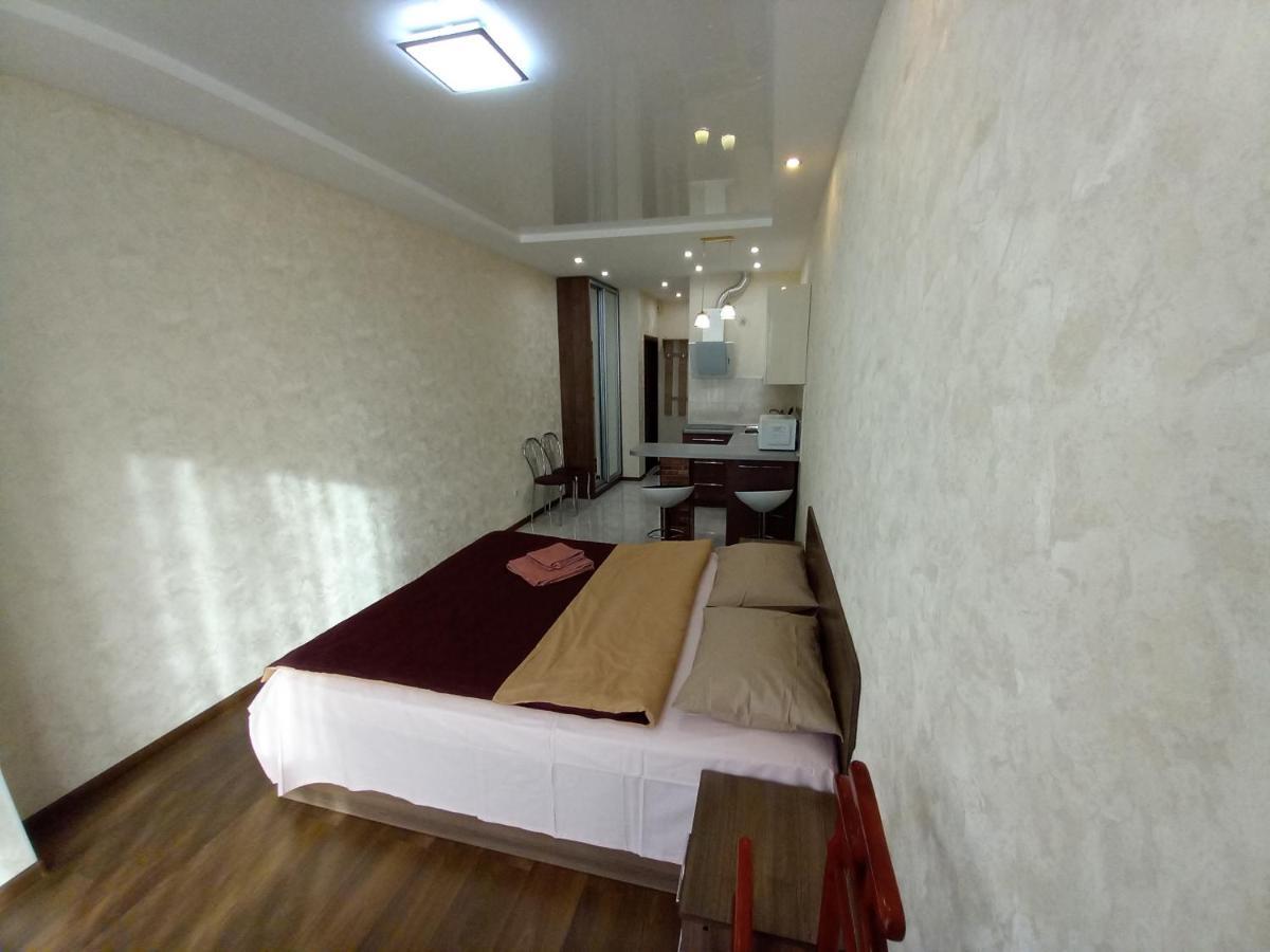 Smart Apartments Drahomanova 2А Kiev Eksteriør billede